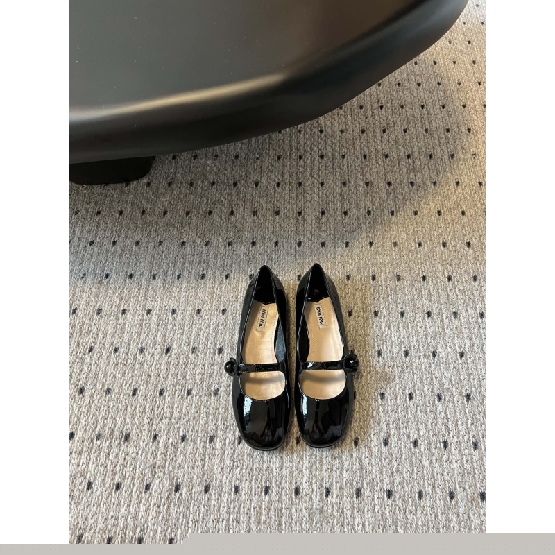 Miu Miu flat shoes